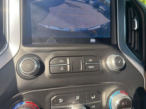 Used 2020 GMC Sierra 1500 Elevation w/ Elevation Value Package image 27