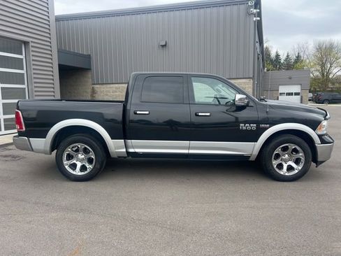 Used 2017 RAM 1500 Laramie w/ Convenience Group image 4