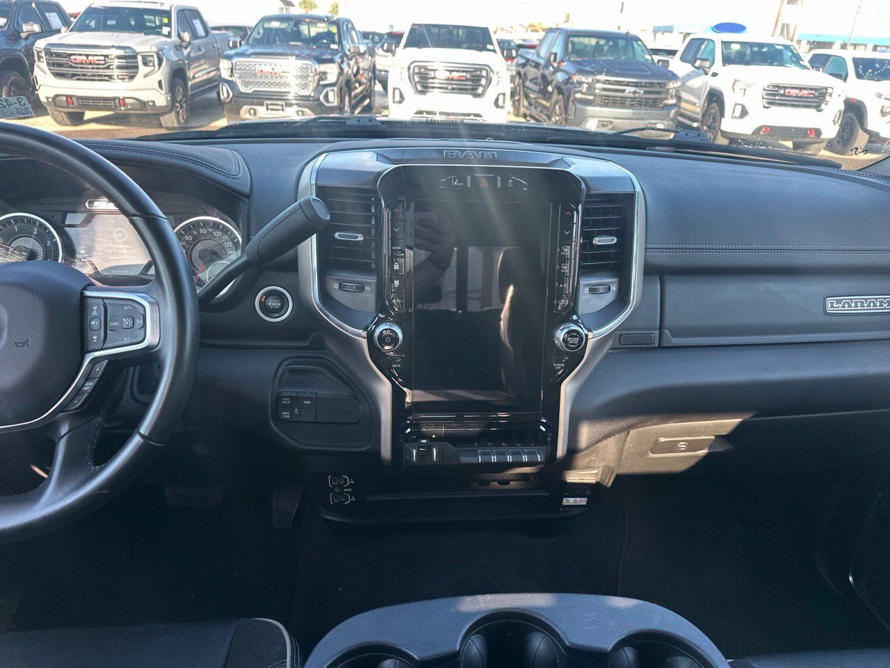 Used 2024 RAM 2500 Laramie w/ Safety Group AWD/4WD image 10