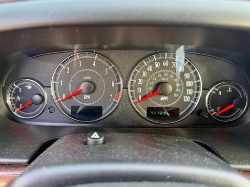 Used 2002 Chrysler Sebring LX image 10