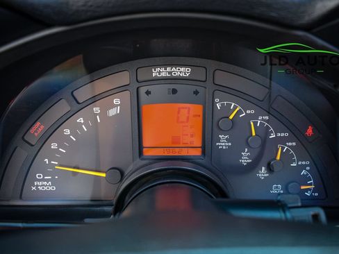 Used 1994 Chevrolet Corvette Convertible RWD image 18