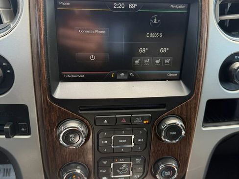 Used 2014 Ford F150 Lariat w/ Equipment Group 502A Luxury AWD/4WD image 32