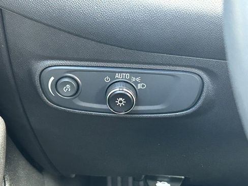 Used 2023 Chevrolet Equinox RS image 20