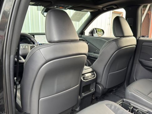 Used 2024 Lexus TX 350 FWD image 40