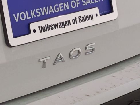 New 2025 Volkswagen Taos SEL image 12