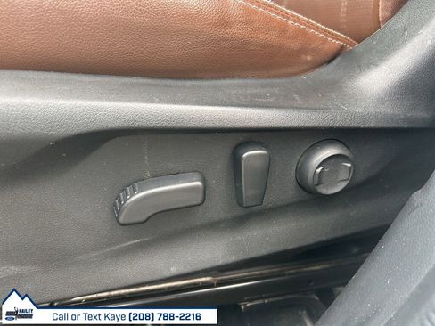 Used 2020 Subaru Forester Touring image 26