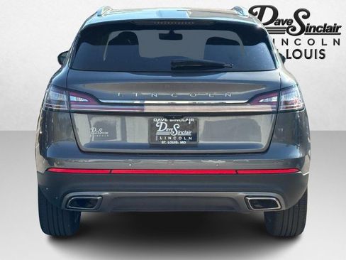 Used 2021 Lincoln Nautilus Reserve AWD/4WD image 4
