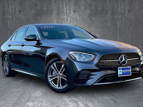 Used 2023 Mercedes-Benz E 350 4MATIC Sedan image 3