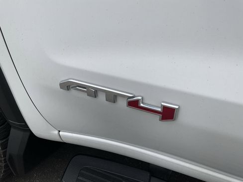 Used 2020 GMC Sierra 1500 AT4 w/ Driver Alert Package II AWD/4WD image 10
