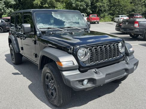 Used 2025 Jeep Wrangler Unlimited Sport AWD/4WD image 3