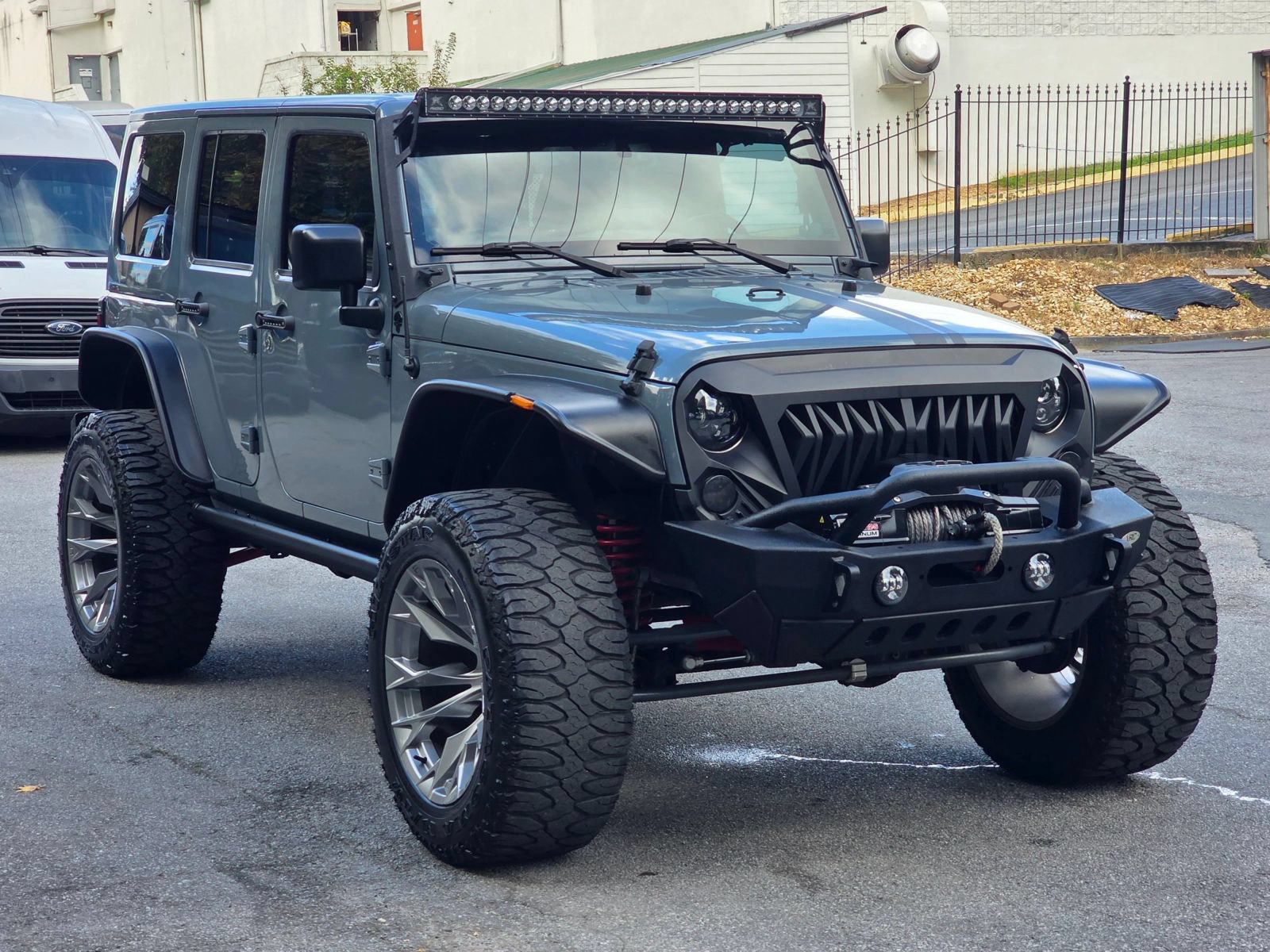 Used 2014 Jeep Wrangler Unlimited Sahara w/ Connectivity Group AWD/4WD image 9