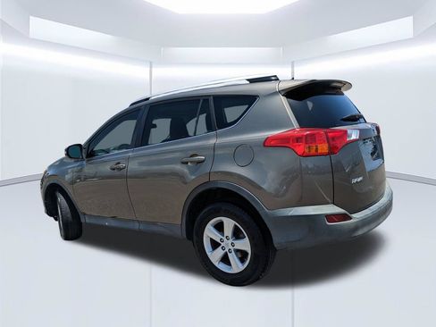 Used 2014 Toyota RAV4 XLE FWD image 8