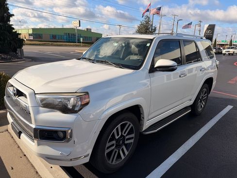 Used 2016 Toyota 4Runner Limited image 2
