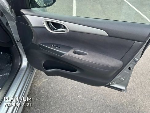 Used 2013 Nissan Sentra SR w/ Driver Pkg FWD image 16