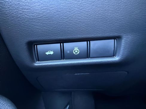New 2026 Nissan Sentra SV w/ SV Convenience Package FWD image 18