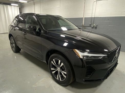 Used 2024 Volvo XC60 T8 Core image 4