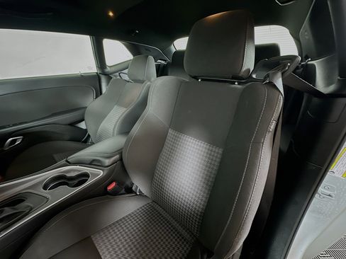 Used 2022 Dodge Challenger GT image 19