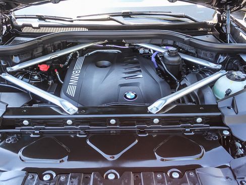 Used 2026 BMW X5 sDrive40i w/ Parking Assistance Package image 26