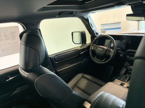 Used 2024 Toyota Land Cruiser image 29