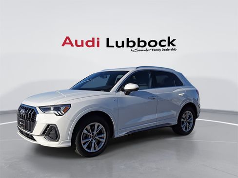 Used 2024 Audi Q3 2.0T Premium image 4