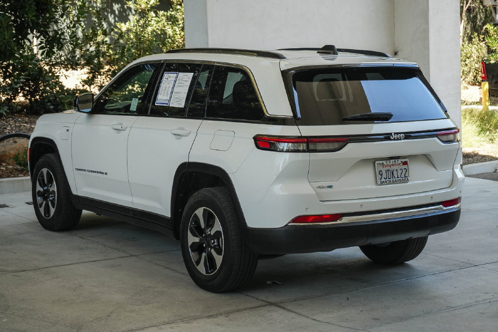 Used 2023 Jeep Grand Cherokee 4WD 4xe image 4