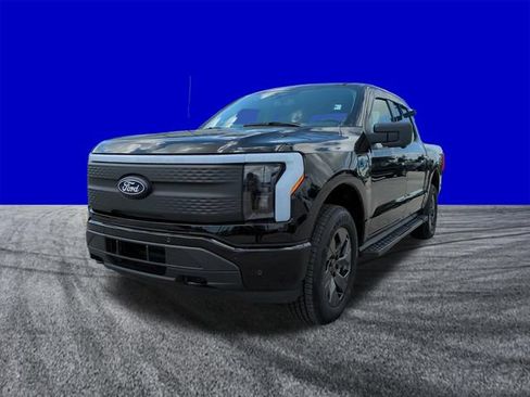 Certified 2025 Ford F150 Lightning Flash AWD/4WD image 8