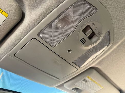 Used 2012 Toyota Prius Two FWD image 38