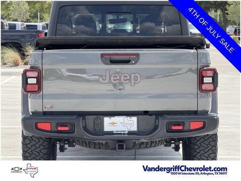 Used 2023 Jeep Gladiator Rubicon w/ LED Lighting Group AWD/4WD image 5