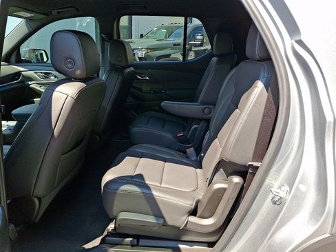 Certified 2023 Chevrolet Traverse LT AWD/4WD image 11