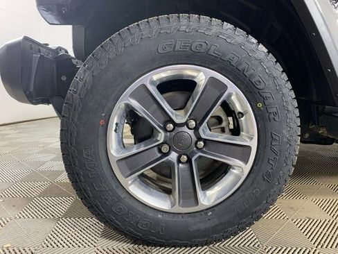 Used 2021 Jeep Wrangler Unlimited Sahara AWD/4WD image 33