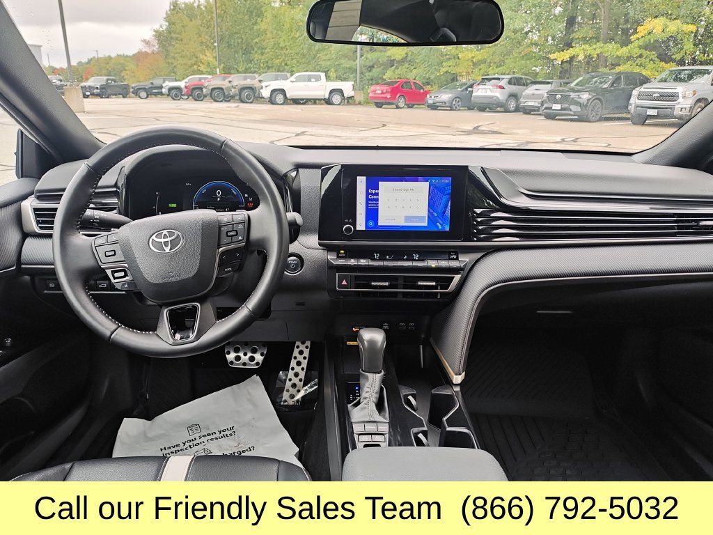Certified 2025 Toyota Camry SE FWD image 13