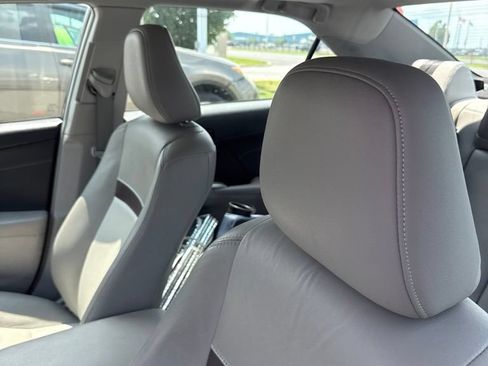 Used 2013 Toyota Camry XLE w/ Leather Pkg FWD image 8