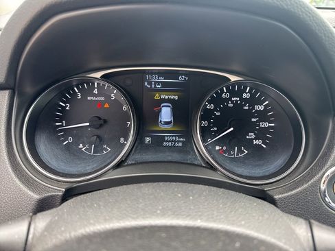 Used 2015 Nissan Rogue SL w/ SL Premium Package AWD/4WD image 4