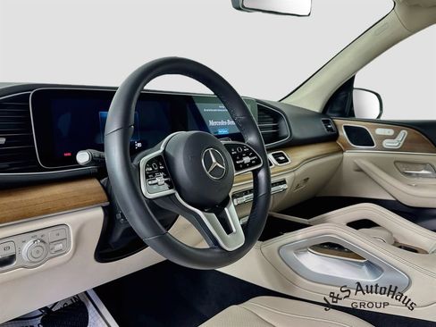 Used 2023 Mercedes-Benz GLE 450 4MATIC w/ AMG Line Exterior image 9