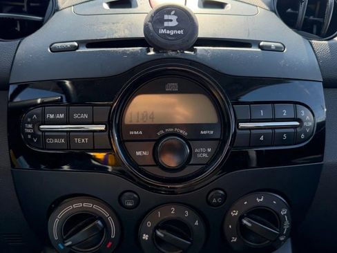 Used 2012 MAZDA MAZDA2 Sport image 20