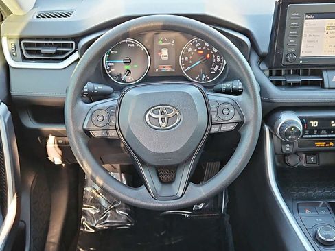 Used 2021 Toyota RAV4 XLE w/ Carpet Mat Package (TMS) image 23