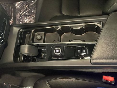 Used 2024 Volvo S60 B5 Core FWD image 19