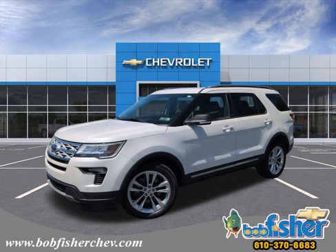 Used 2019 Ford Explorer XLT w/ Equipment Group 202A AWD/4WD image 1