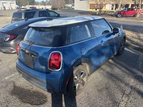 Used 2024 MINI Cooper 2-Door Hardtop image 10