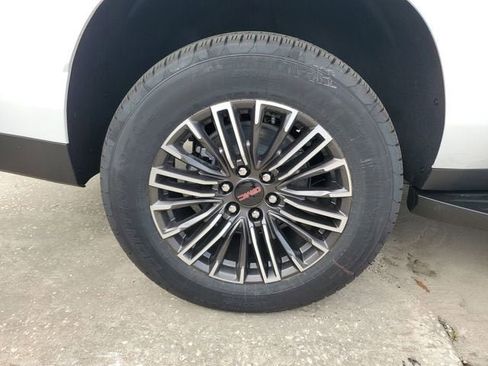 New 2026 GMC Yukon XL Elevation w/ Elevation Premium Package image 6