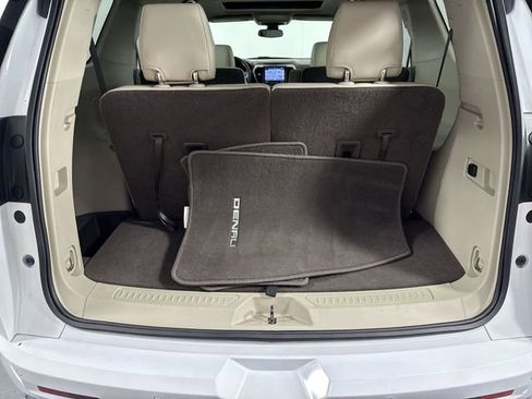Used 2019 GMC Acadia Denali image 33
