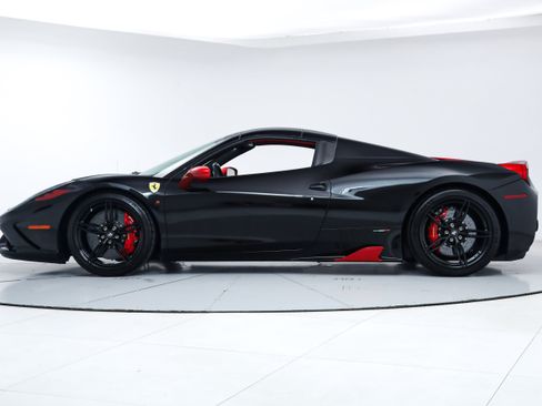 Certified 2015 Ferrari 458 Speciale A RWD image 4