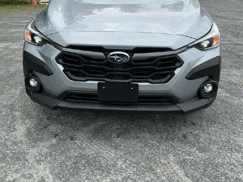 Used 2025 Subaru Crosstrek 2.5i Premium AWD/4WD image 8