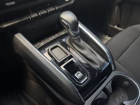 Used 2024 GMC Canyon Elevation w/ Convenience Package RWD image 17