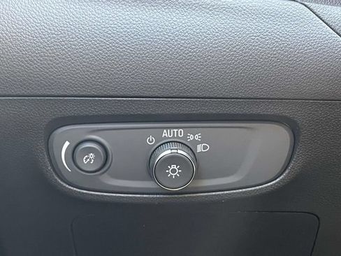 Certified 2024 Buick Encore GX Preferred FWD image 20