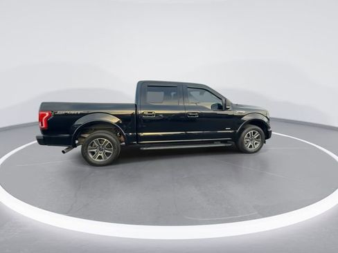 Used 2017 Ford F150 XLT w/ Equipment Group 302A Luxury image 9