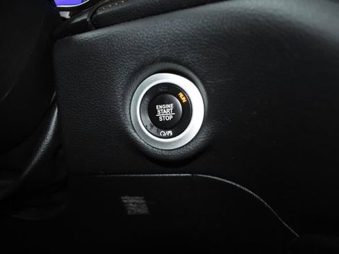 Used 2022 Chrysler Pacifica Pinnacle image 61