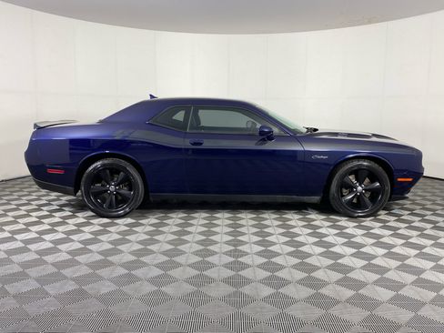 Used 2015 Dodge Challenger R/T Plus RWD image 12