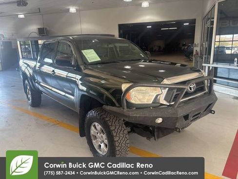 Used 2013 Toyota Tacoma 4x4 Double Cab w/ SR5 Pkg image 4