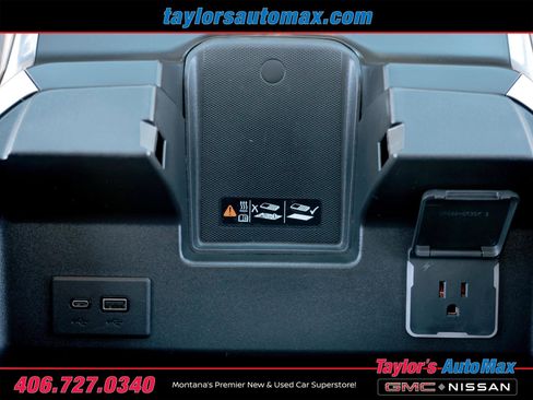 Used 2023 GMC Sierra 1500 SLT w/ SLT Premium Package image 24